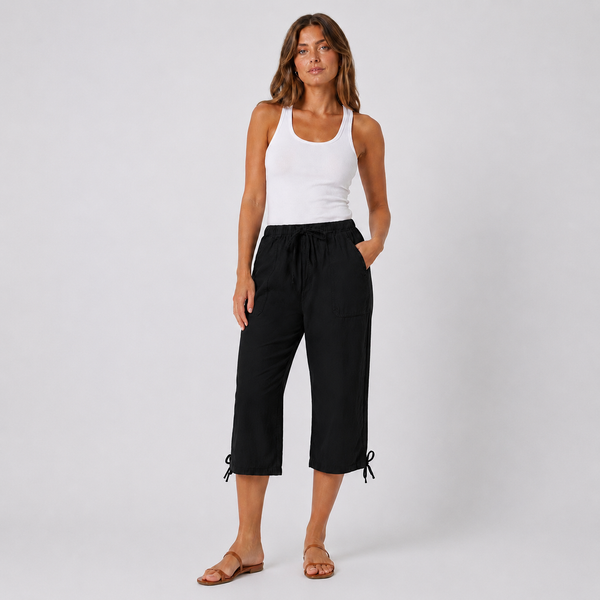 Ladies 3/4 Cotton Pedal Pusher Shorts (Black)