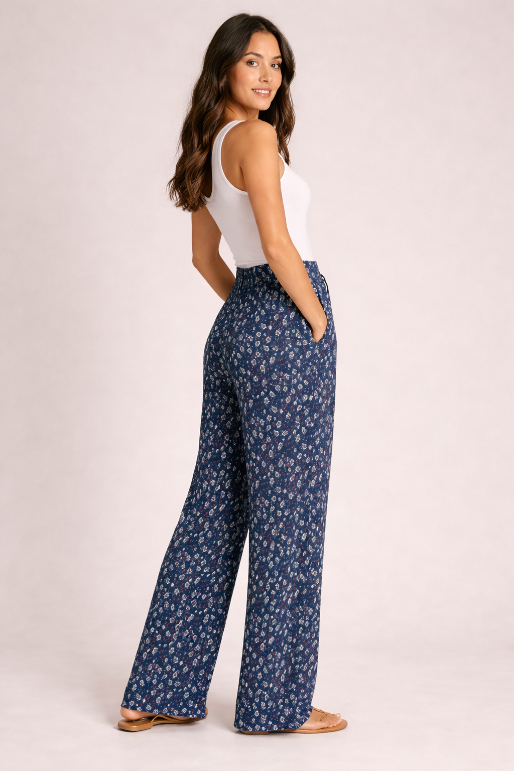 Women's lightweight floral print trousers in navy blue with elasticated waist – 3 vintage-style flower patterns