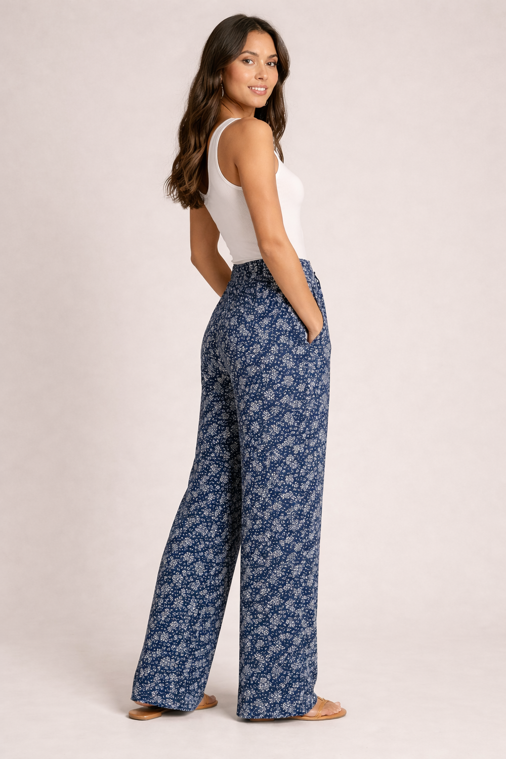 Women's lightweight floral print trousers in navy blue with elasticated waist – 3 vintage-style flower patterns