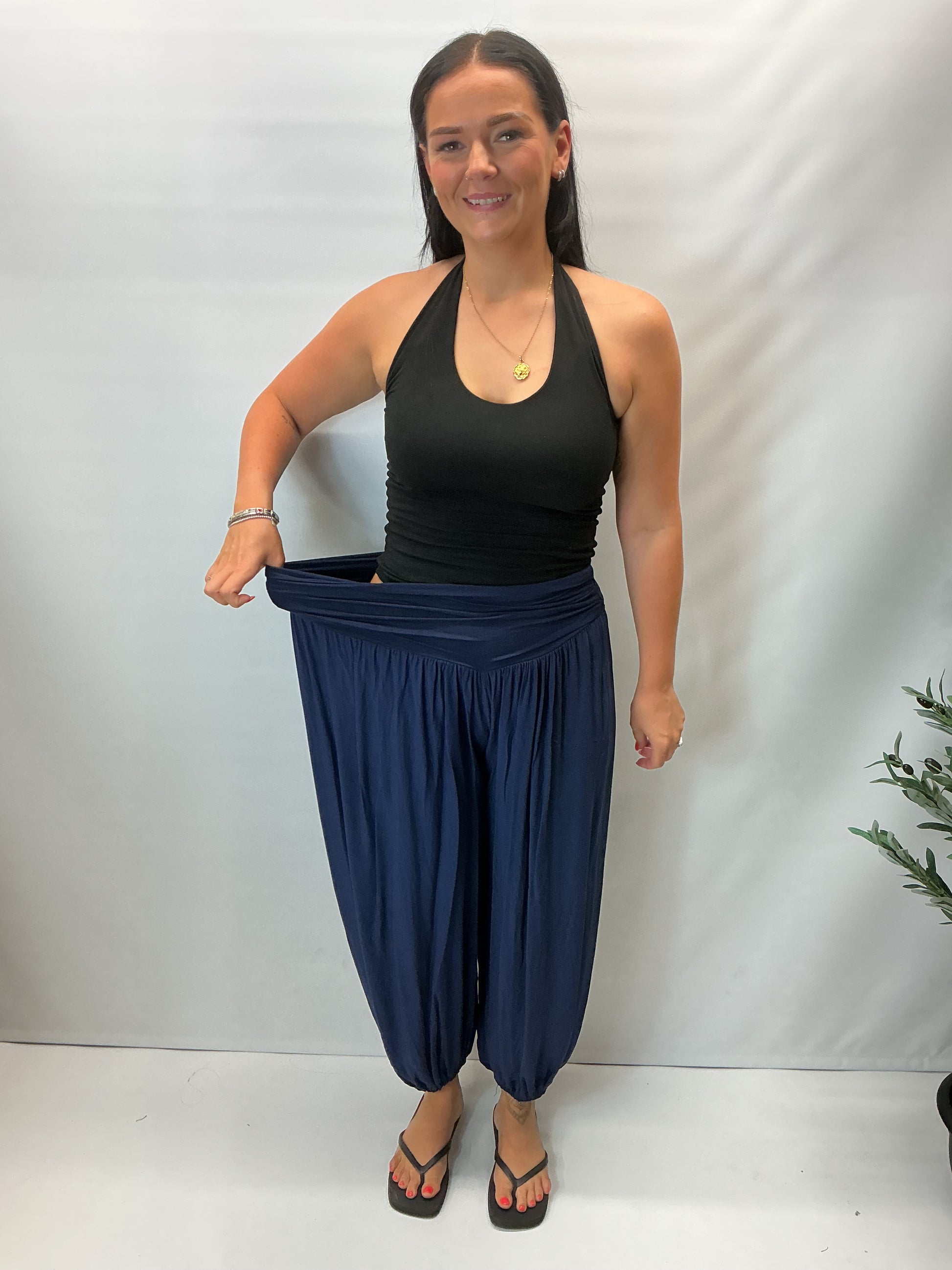 Made in Italy soft touch harem trousers with elastic waist and cuffed ankles, relaxed fit lightweight ladies casual trousers available in multiple colours.