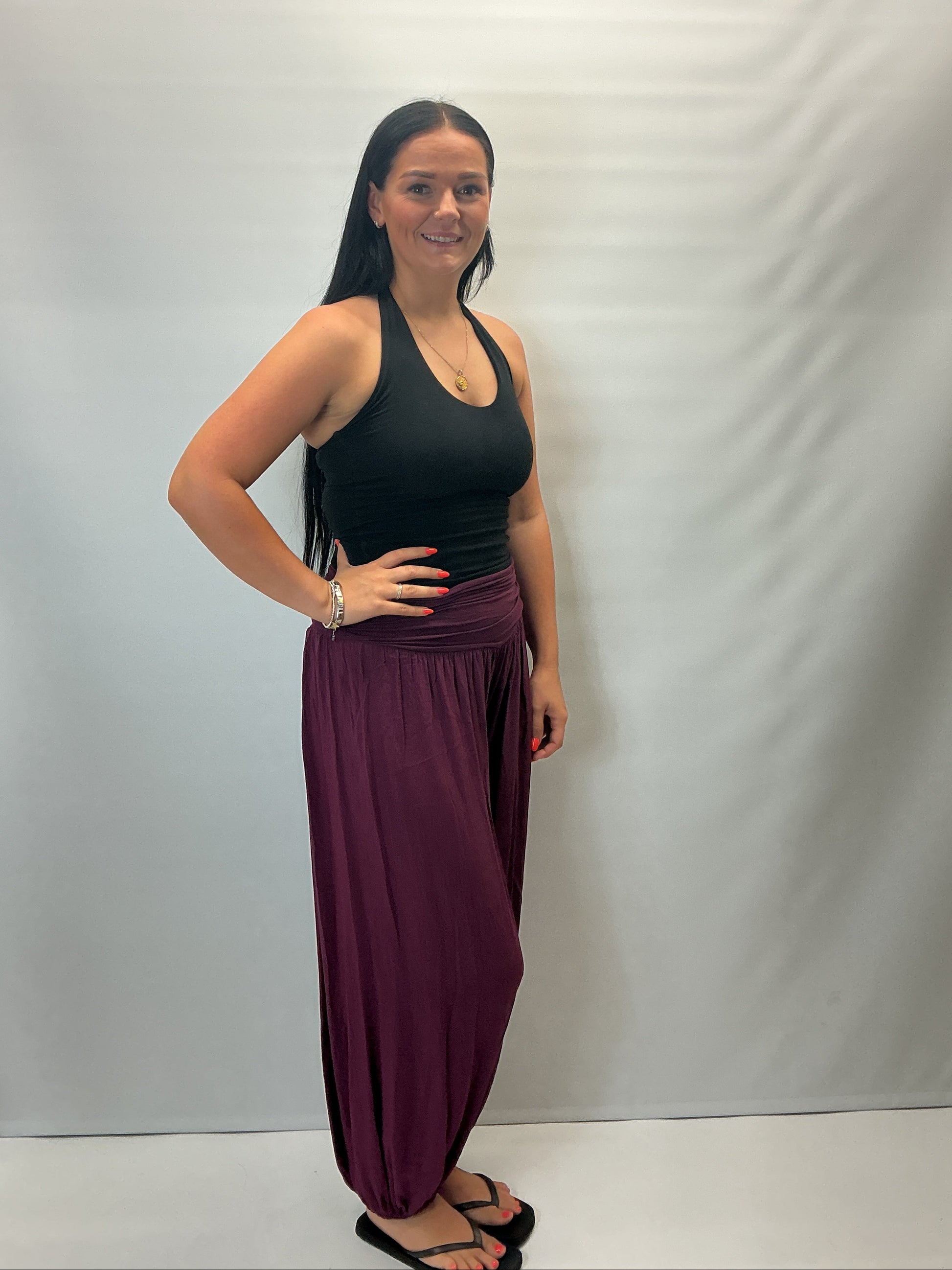 Made in Italy soft touch harem trousers with elastic waist and cuffed ankles, relaxed fit lightweight ladies casual trousers available in multiple colours.
