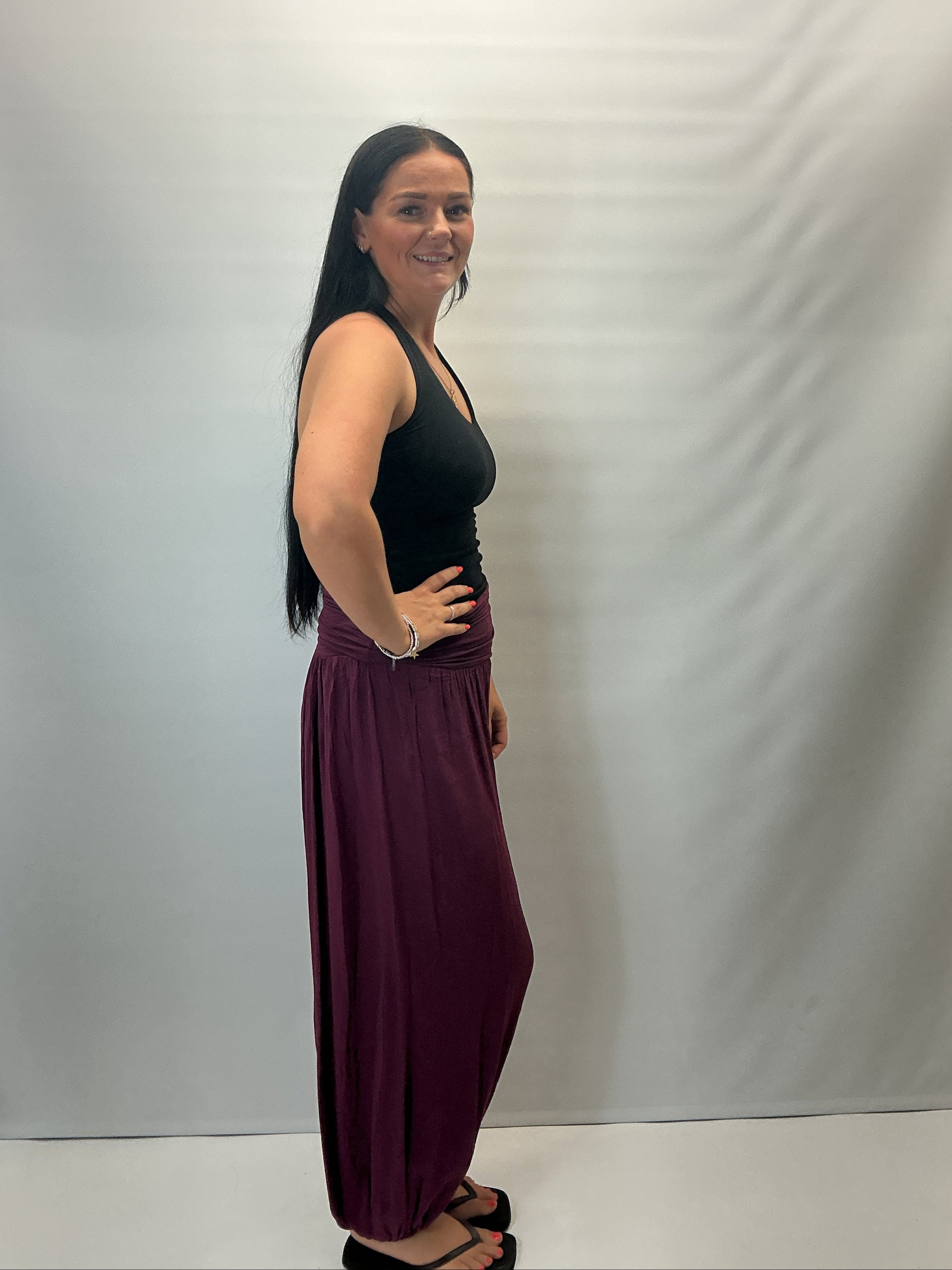 Made in Italy soft touch harem trousers with elastic waist and cuffed ankles, relaxed fit lightweight ladies casual trousers available in multiple colours.