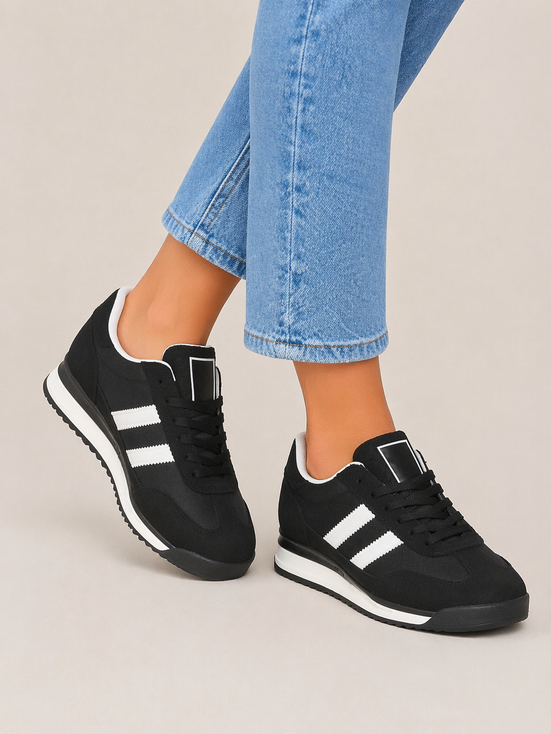 Shop women’s City Classic trainers – stylish retro sneakers with suede and textile upper, cushioned comfort, and durable sole. Perfect for everyday wear.