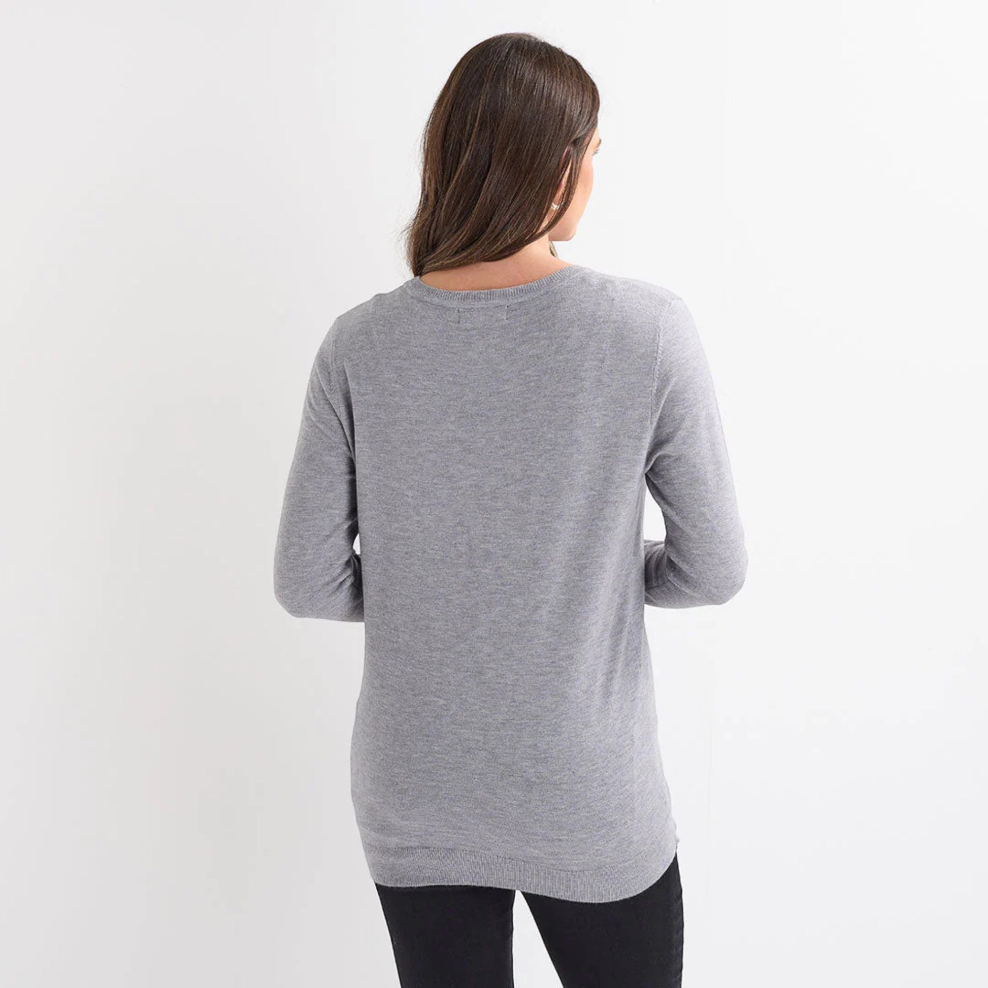 Ladies grey christmas jumper with sequin champagne glasses and ‘Cheers!’ slogan, long sleeves and a festive xmas design.