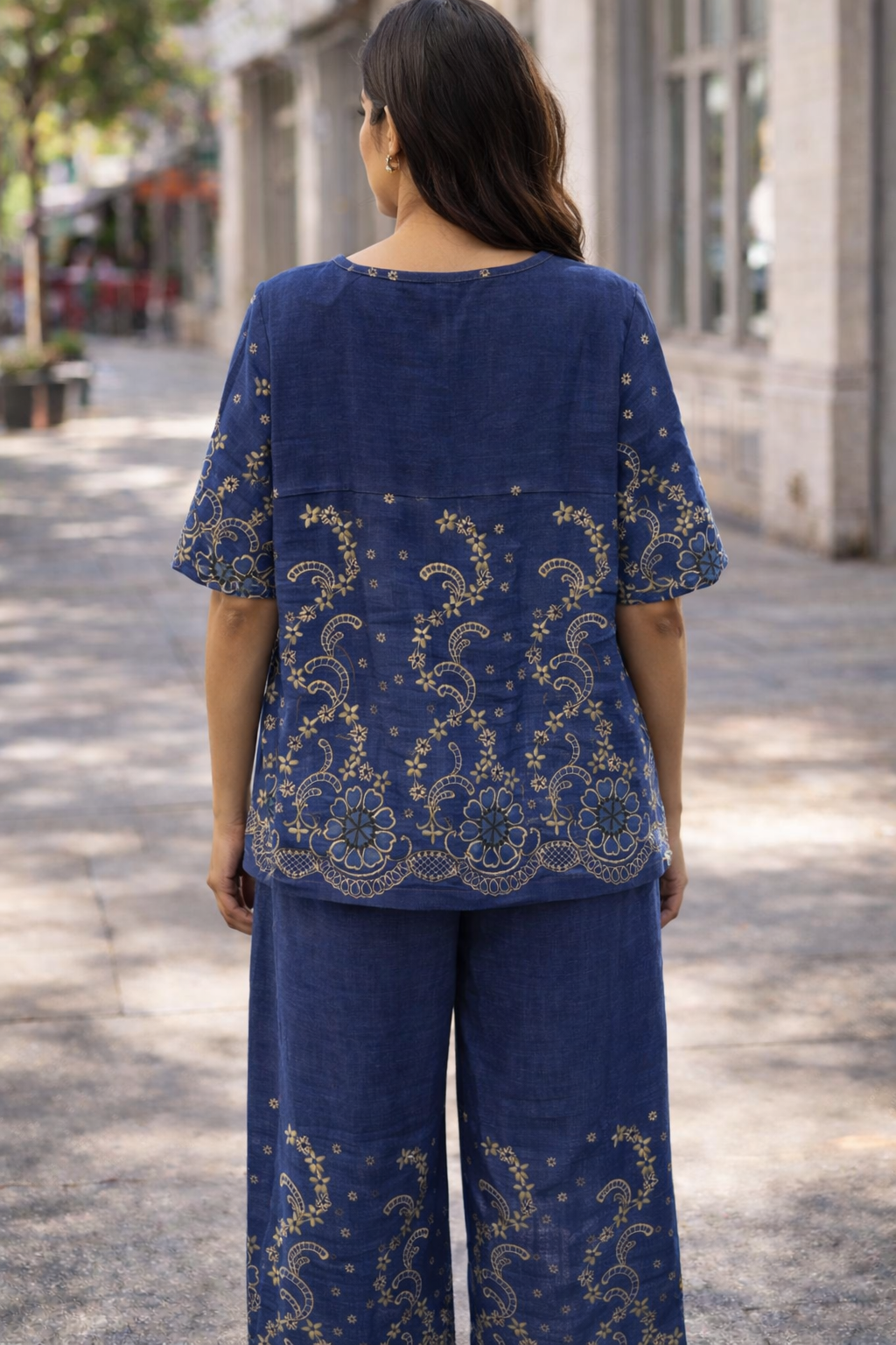 Stunning ladies two piece co-ord set in a Dark / Light / Mid shade with beautiful floral and paisley Patterns. This elegant matching top and wide leg trouser set is perfect for holidays, summer occasions, evening wear, or smart casual styling.