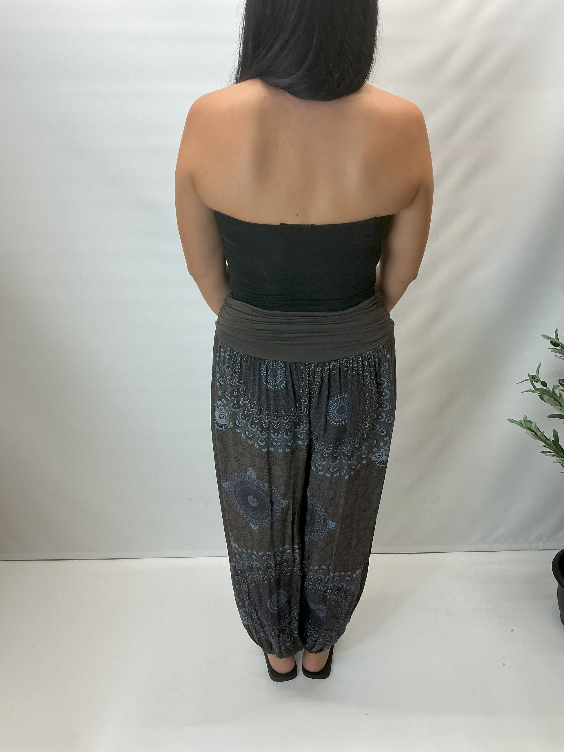 Women's Italian brown mandala print harem trousers with stretch waistband, relaxed balloon leg fit and elasticated cuffs.