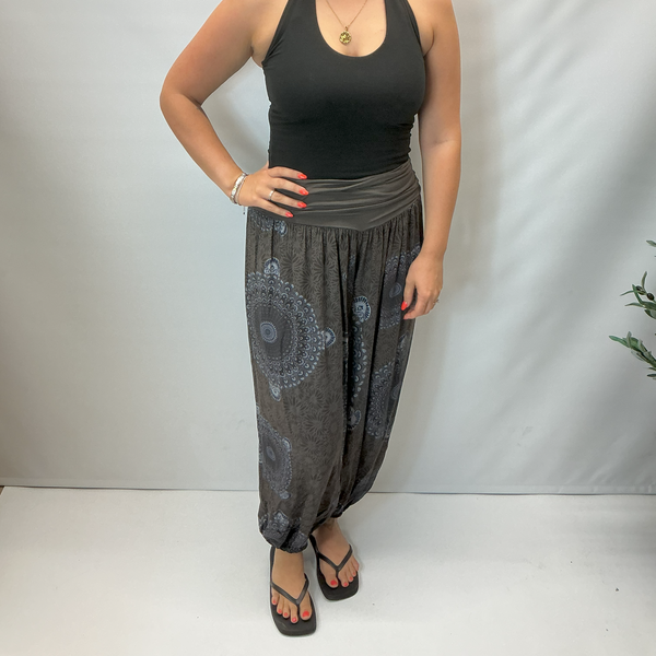 Ladies Italian Mandala Print Harem Trousers (Brown)