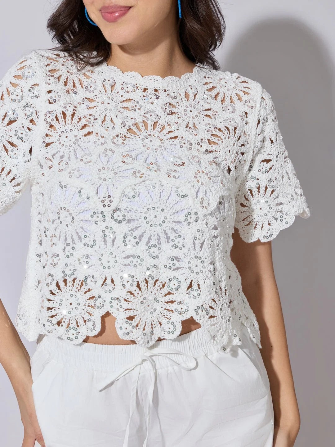 womens sequined floral crochet top short sleeve lightweight summer knit scalloped hem