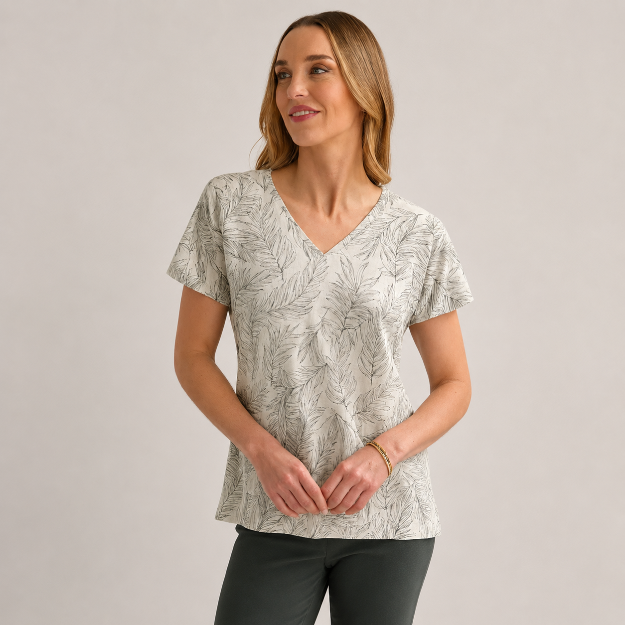 Women's V-neck short sleeve top with green feather print – casual lightweight summer blouse