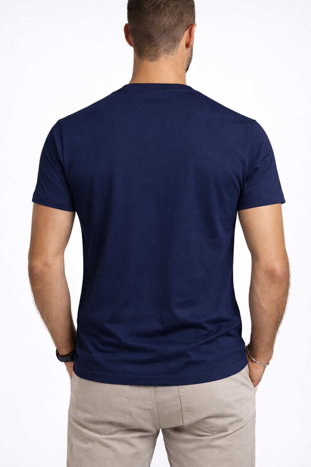 Men’s navy crew neck t-shirt fitted casual style