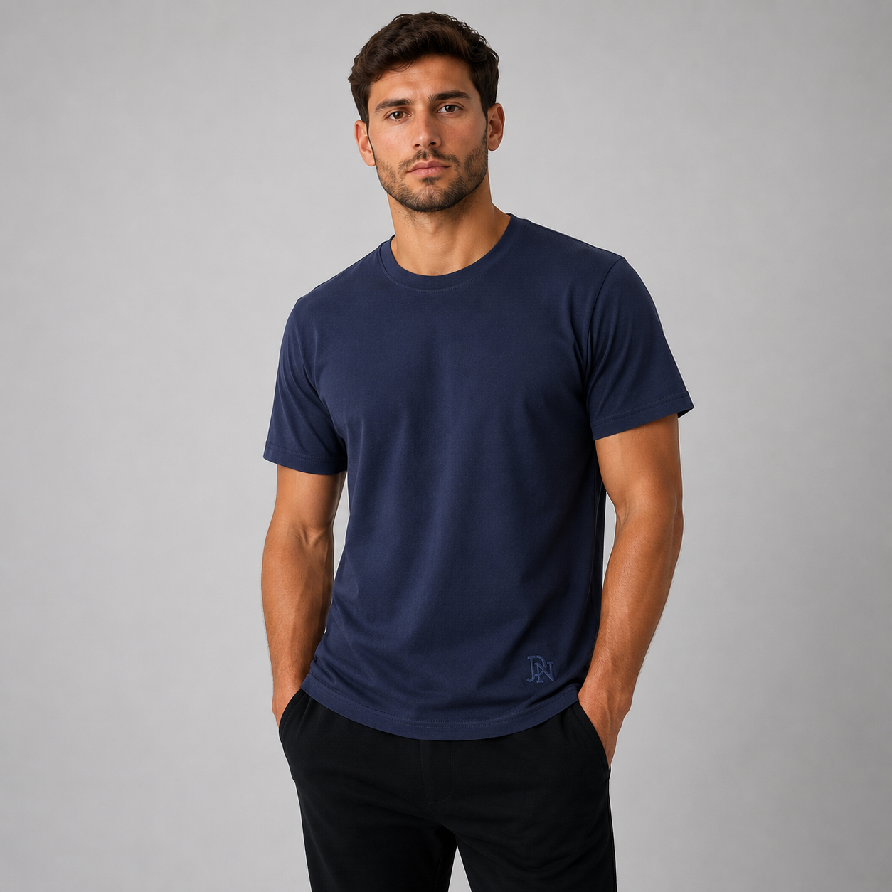 Men’s navy crew neck t-shirt fitted casual style