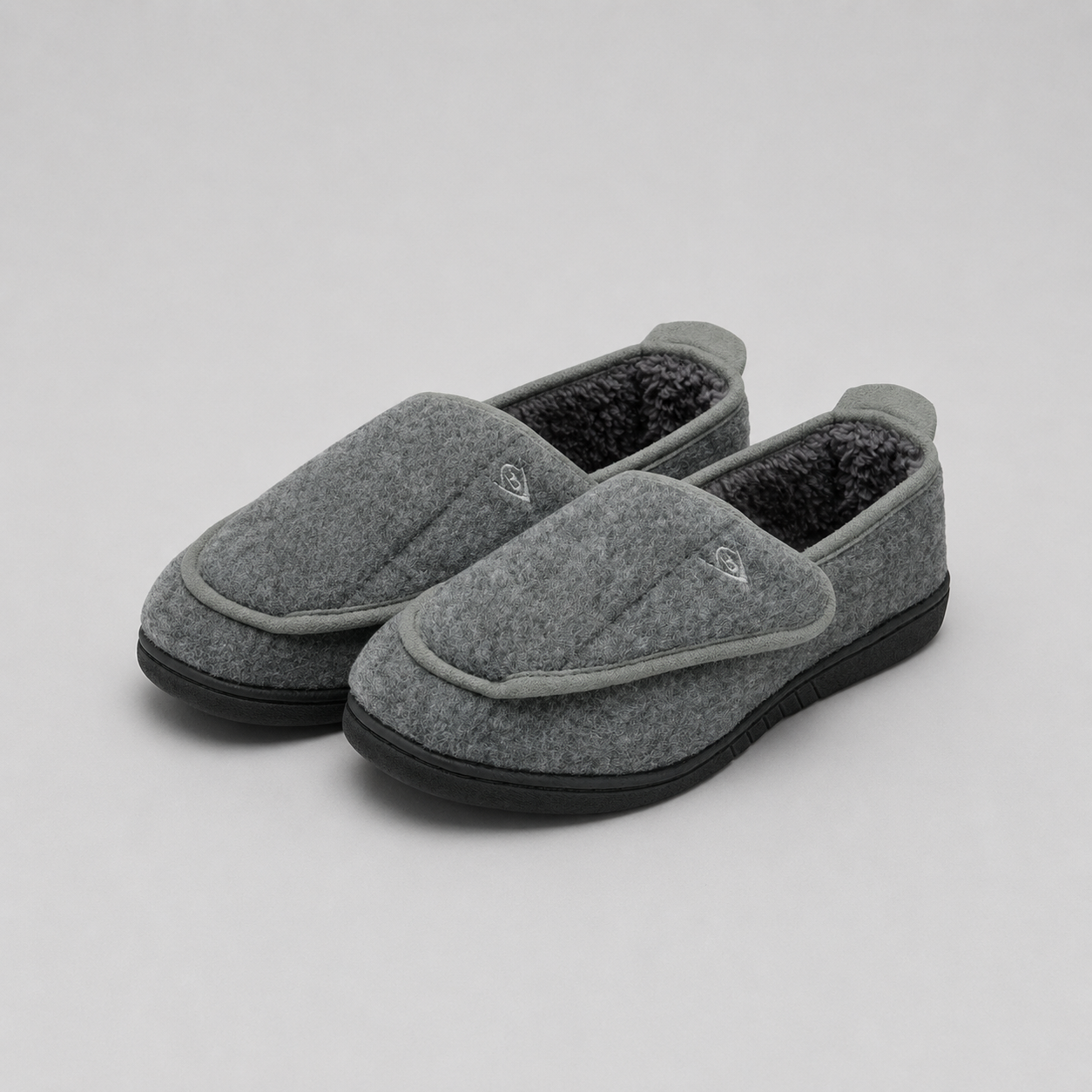 Dunlop men’s orthopaedic slippers with touch fastening and memory foam insole in charcoal grey