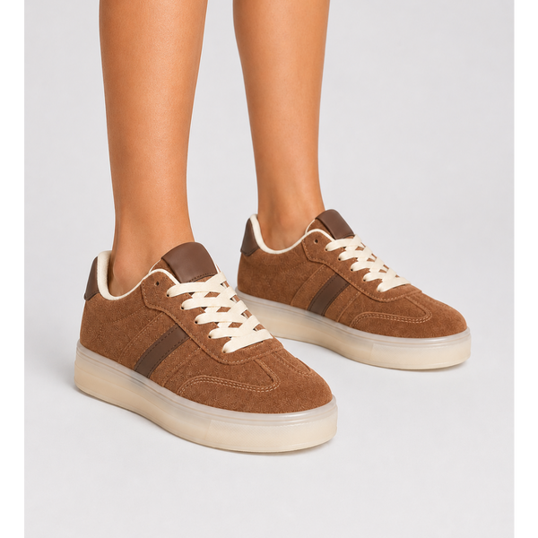 Women's Retro Platform Trainers - Brown