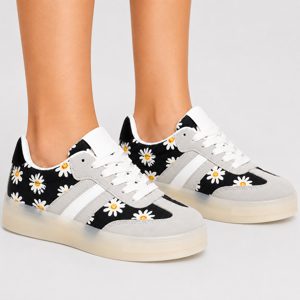 Women's Retro Platform Trainers - Daisy Print