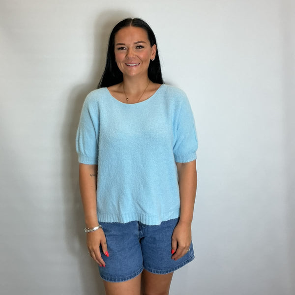 Women’s Short Sleeve Relaxed Knit Top (Light Blue)