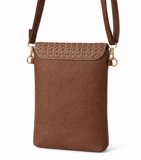 Small two-tone woven crossbody bag for women with adjustable shoulder strap